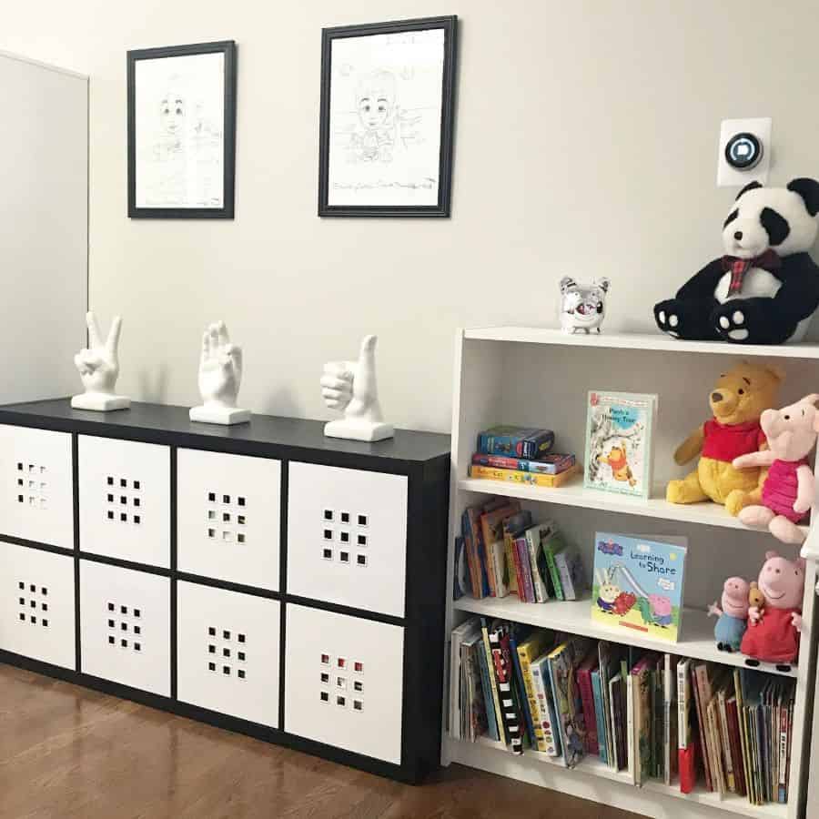 shelves and draw storage in kids room 