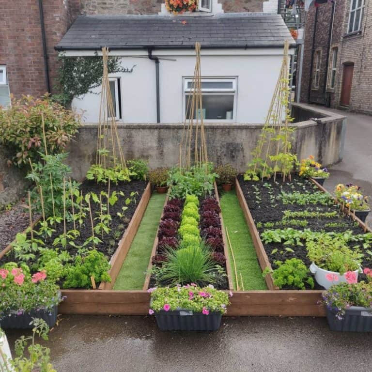 66 Raised Garden Bed Ideas To Invigorate Your Backyard