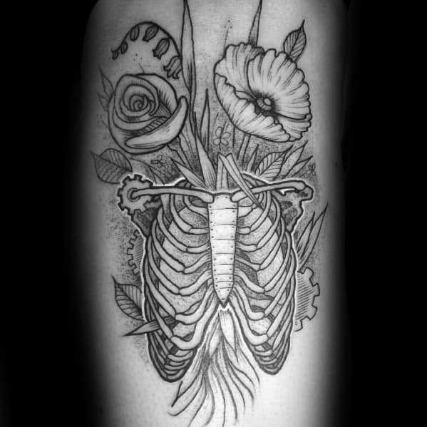 This floral lung tattoo has a lot of meaning to client Its for her friend  who was saved by an organ donor and to this day has exceeded Dr  By  Mosthigh