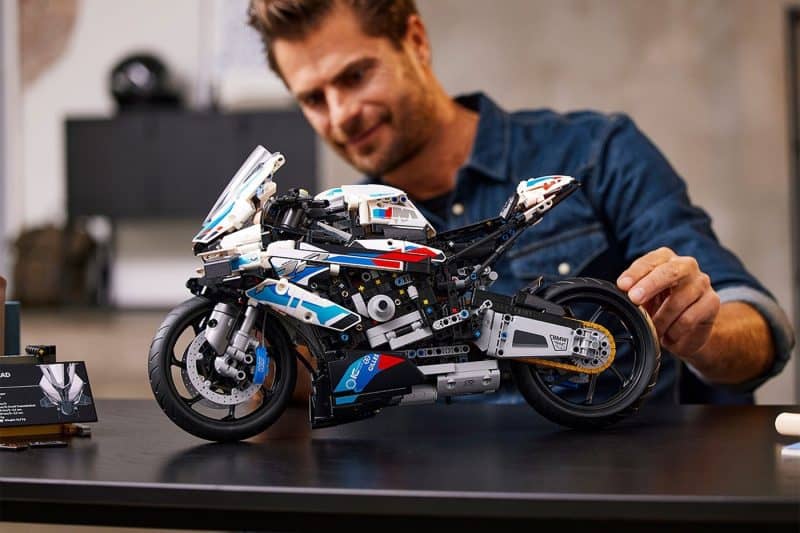 BMW M 1000 RR Model Unveiled by Lego As Limited-Edition