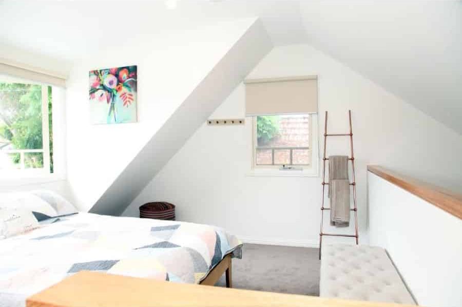 minimalist loft bedroom 