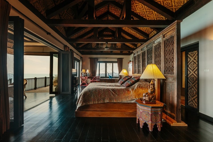 luxury villa bedroom beam ceiling