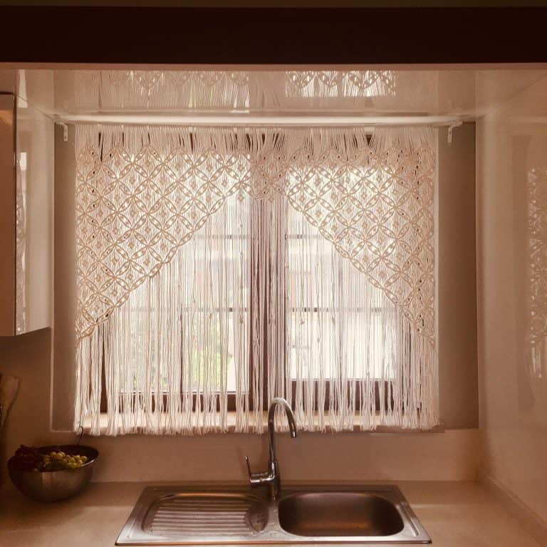 Elegant Kitchen Curtain Ideas to Complement Your Culinary Space