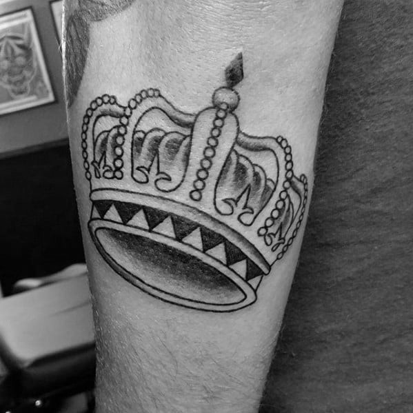 Male Cool Traditional Crown Tattoo Ideas.
