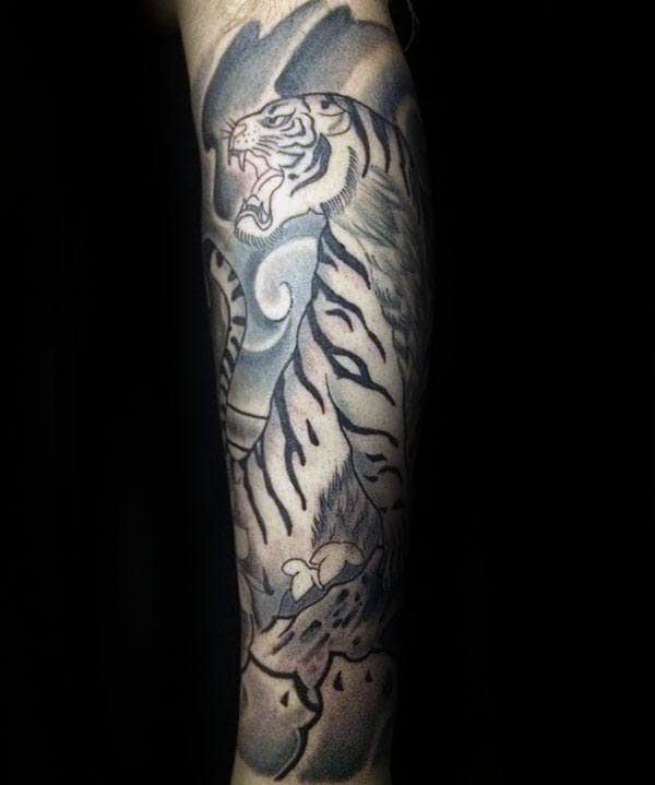 Male Japanese Forearm Tiger Sleeve Tattoos