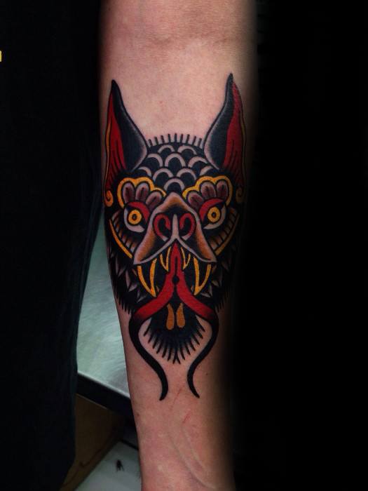 Male Traditional Bat Tattoo Design Inspiration