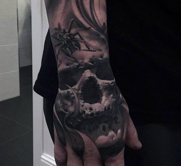 Male With Cool Ant Skull 3d Realistic Hand Tattoo Design