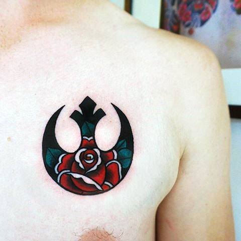 Male With Cool Old School Traditional Chest Star Wars Rebel Alliance Tattoo Design