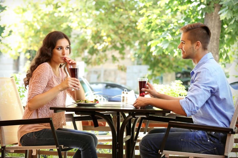 The Top 101 Best Questions To Ask on a First Date