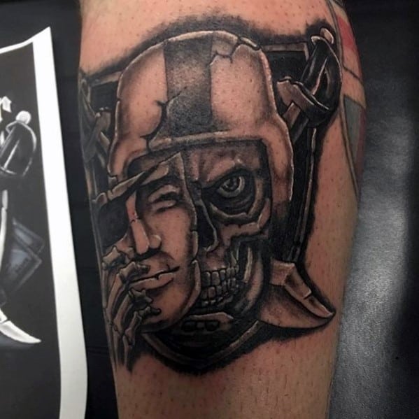 Gary Dhillon of Vancouver shows his Raiders tattoo as his team takes on the  Chicago Bears at Al   Las Vegas ReviewJournal