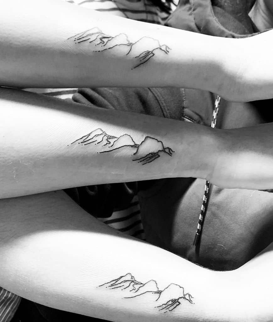 matching-mountain-sister-tattoo-__parryws_
