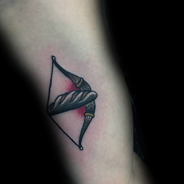 Mens Bow And Arrow Themed Bread Tattoo Designs