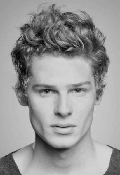 How To Get And Style Curly Hair Men Like To Sport | LoveHairStyles.com
