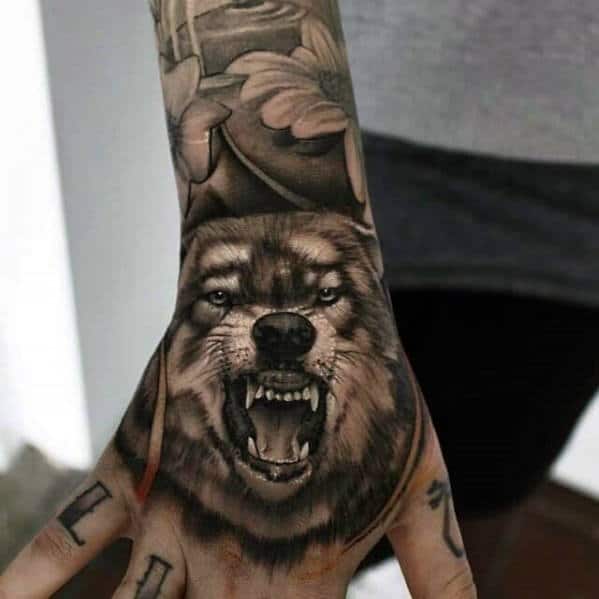 mens-hands-angry-wolf-3d-tattoo