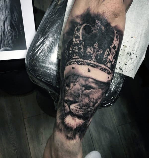 Mens Lion With Crown Realistic Forearm Sleeve Tattoo Ideas