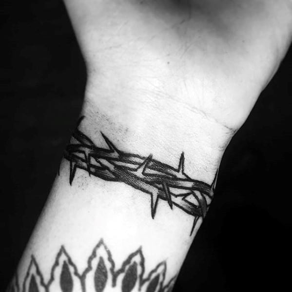 Mens Retro Thorns Shaded Wristband Tattoos