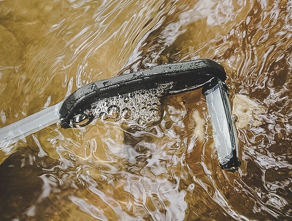 Msr Guardian Purifier Floating Output Hose In Dirty Creek Water