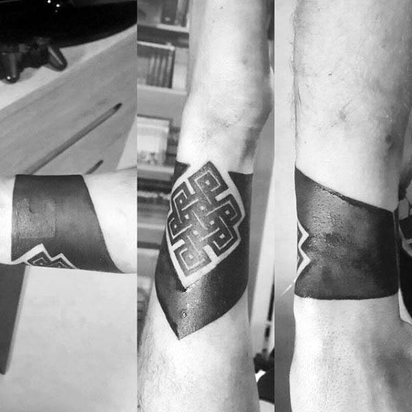 50 Endless Knot Tattoo Designs For Men - Eternal Ink Ideas