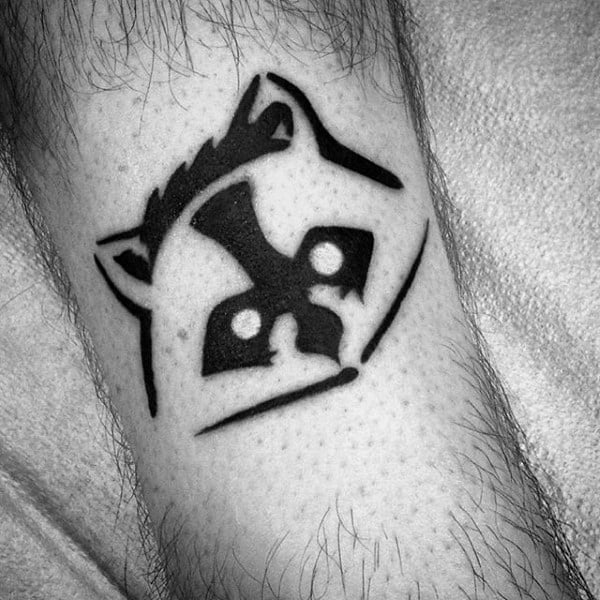 Negative Space Mens Small Simple Raccoon Outline Tattoo Design