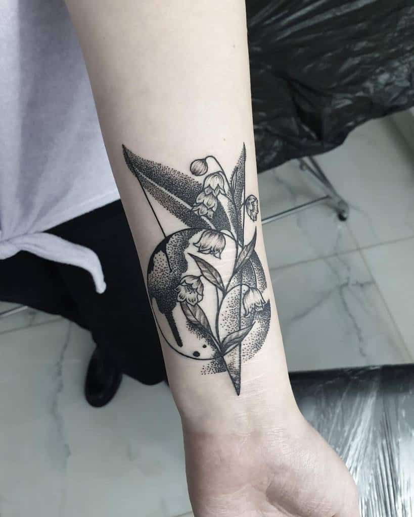 90 Awesome Lily Tattoo Designs with Meaning | Art and Design