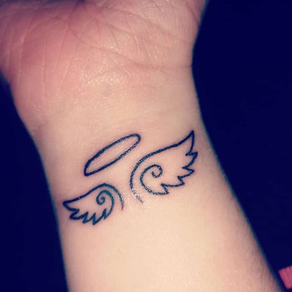 nice-angel-wing-tattoo-adelinezubiolo