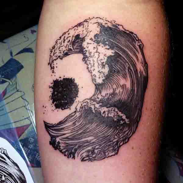 Ocean Wave Bicep Mens Moon Tattoo