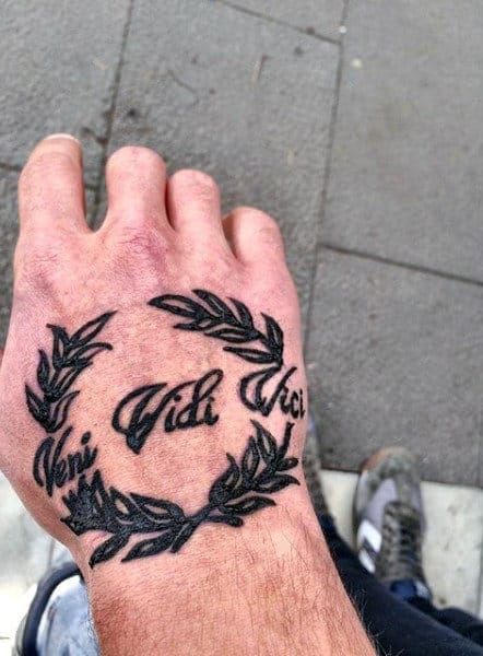 veni Vidi Vici #tatuagem #criadoradeconteudo #tattooideas #tattoomaniacos21  #tattoolover 