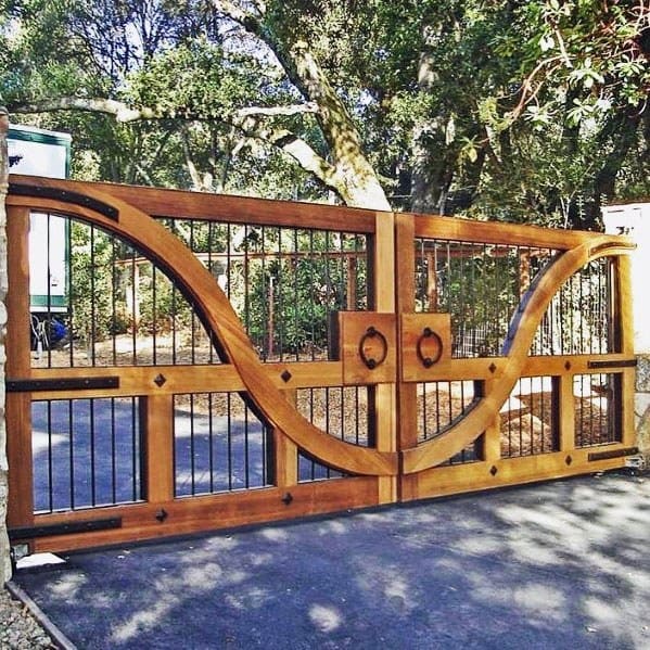 Ornate Driveway Wooden Gate With Metal Balusters