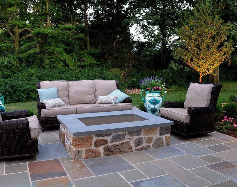 outdoor-living-space-firepit-image-18