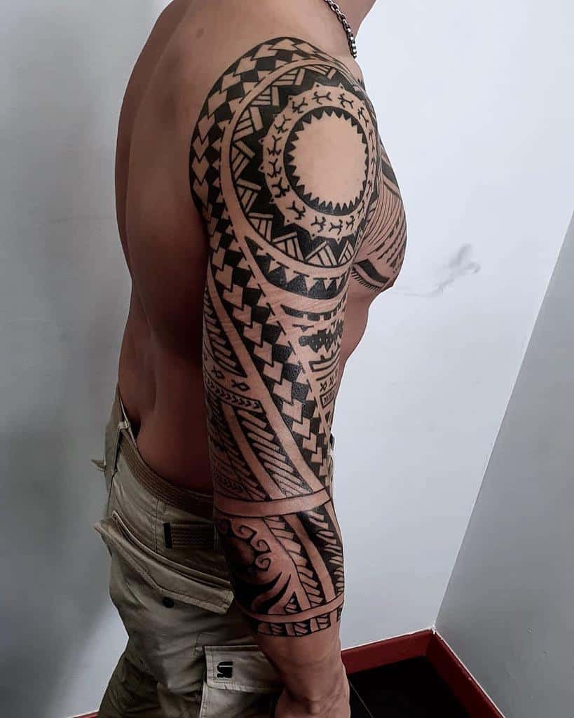 polynesian black arm tattoo enniocaio