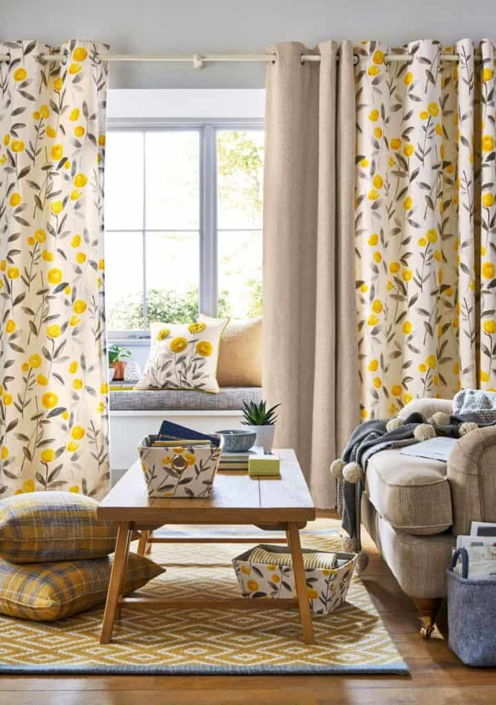 81 Innovative Living Room Curtain Ideas to Try Today