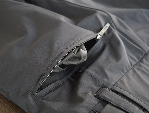 Rear Pocket Unzipped Descente Swiss Ski Team Pants For Men