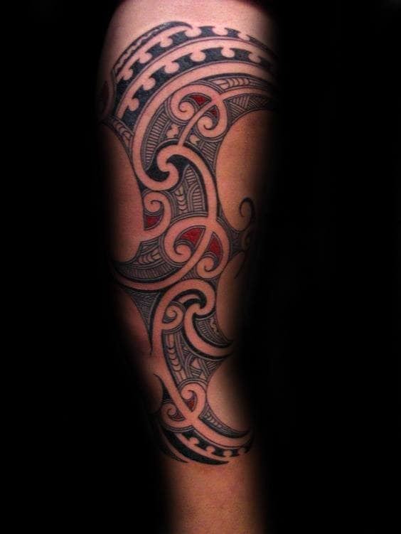 Red And Black Ink Male Tribal Leg And Thigh Tattoo Ideas