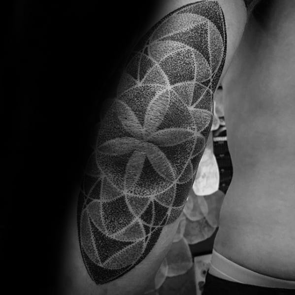 Remarkable Geometric Forearm Tattoos For Males
