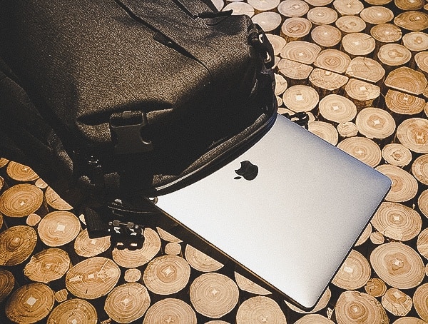 Review Chrome Industries Summoner Backpack Laptop Storage