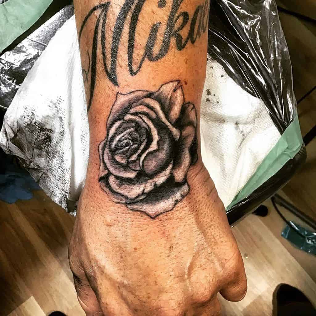 rose flower wrist tattoo glazz.ink.tattoo