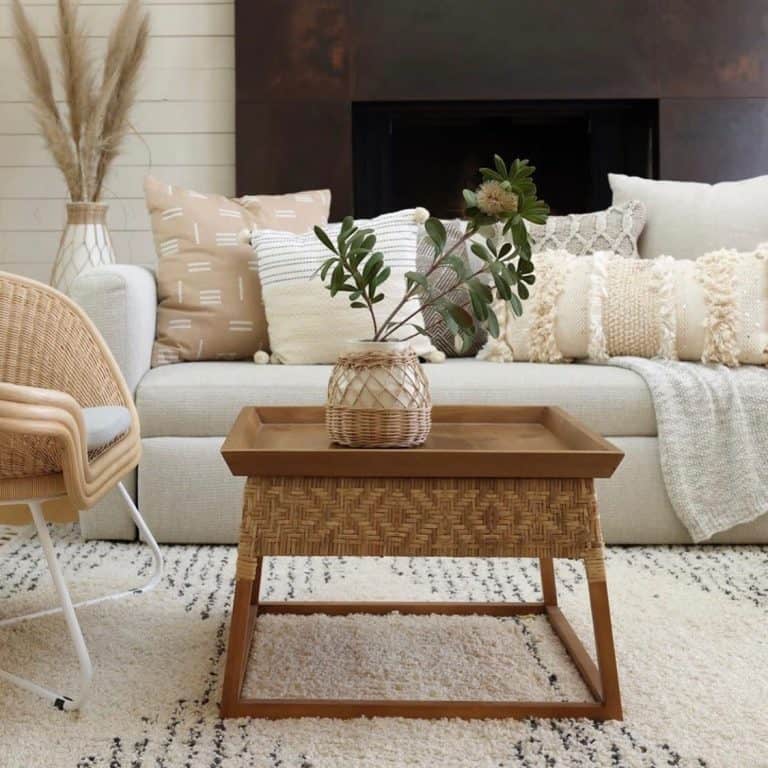 Farmhouse Living Room Ideas for a Cozy and Inviting Atmosphere