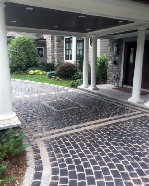 cobblestone paver driveway