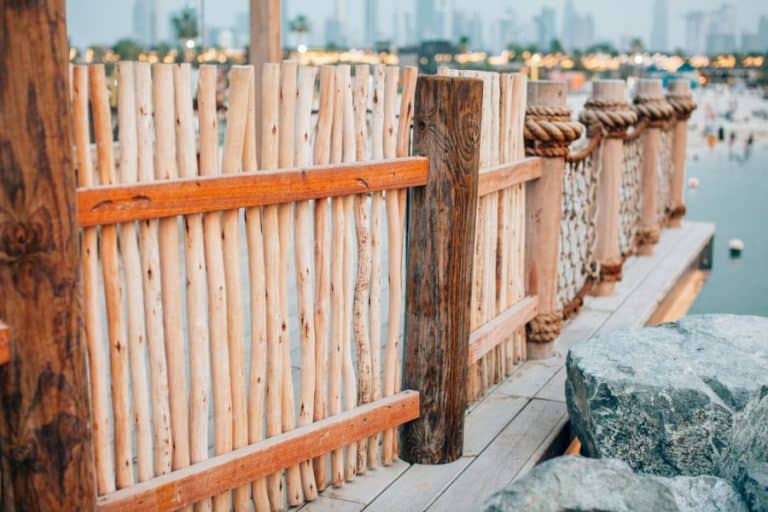 The 80 Best Wood Fence Ideas - Landscaping Inspiration - Next Luxury