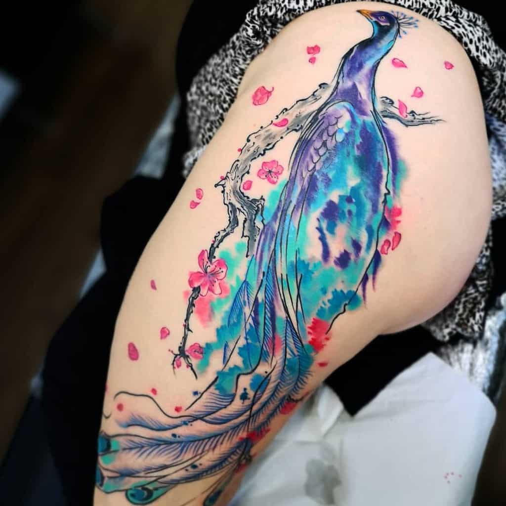 Tatuaje de pavo real de Sakura
