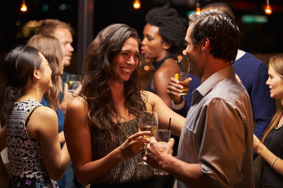 What You Should NOT Do on a First Date: 11 Things to Avoid