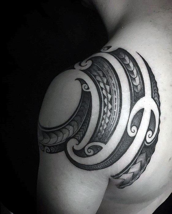 Shoulder Awesome Tribal Tattoo Design On Man