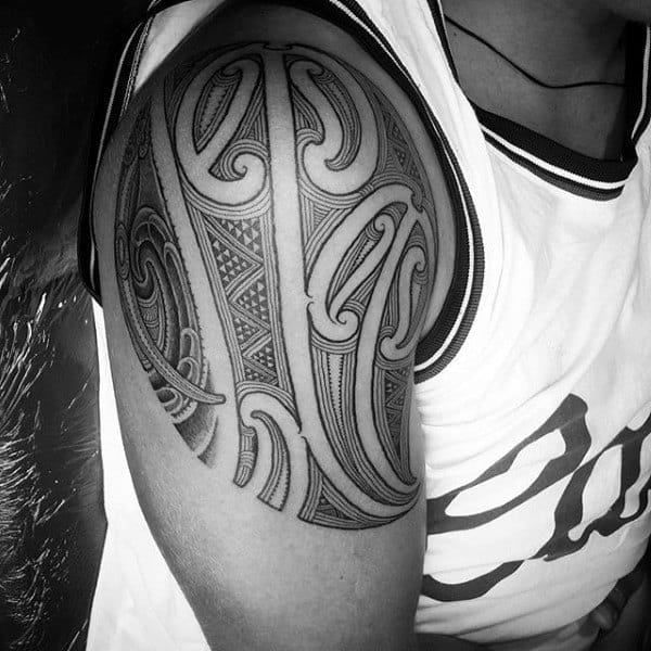 Shoulder Maori Polynesian Art Tattoo On Men