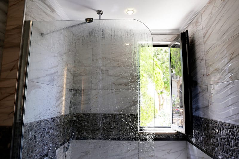 63 Shower Window Ideas