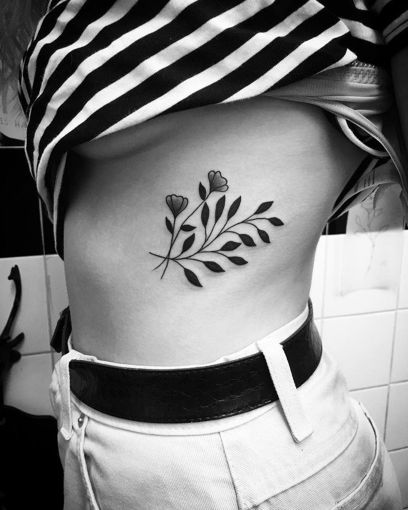 side-simple-flower-tattoos-karstenlenjoint