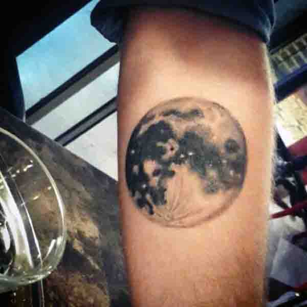 Simple Cool Moon Tattoos For Males On Arm