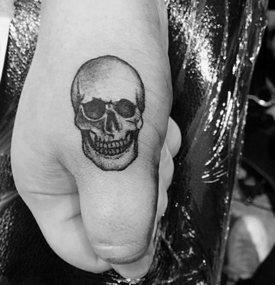 Simple Hand Skull Shaded Tattoos Guys