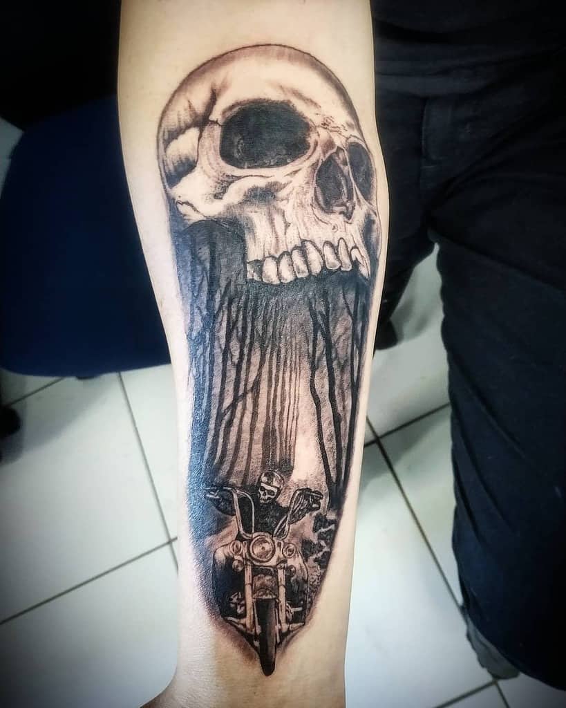 skull black arm tattoo rooseveltnogueira.tattoo