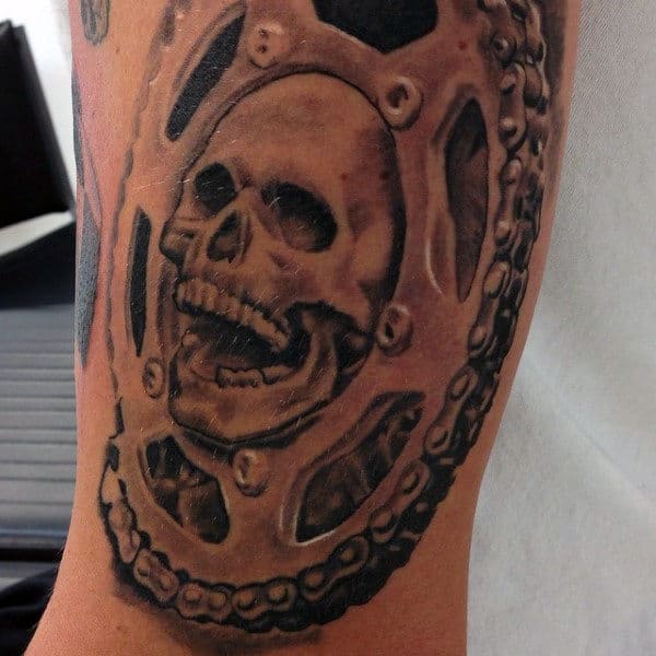 Skull With Sprocket Mens 3d Tattoo On Arm