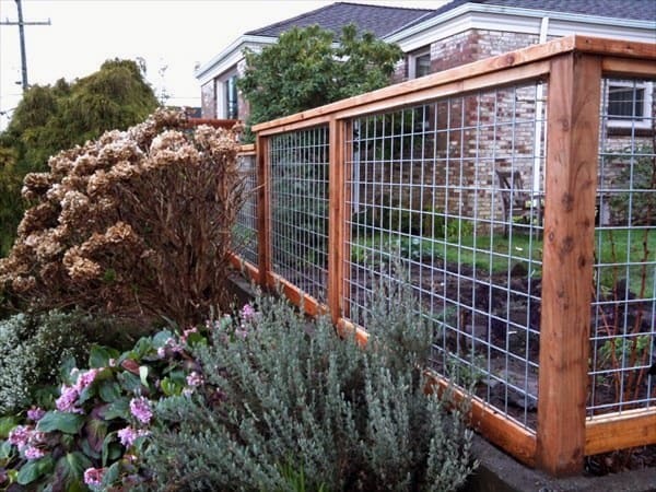 Small Backyard Fence Ideas